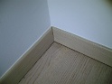 grande chambre: ajustage (?) des angles de plinthes